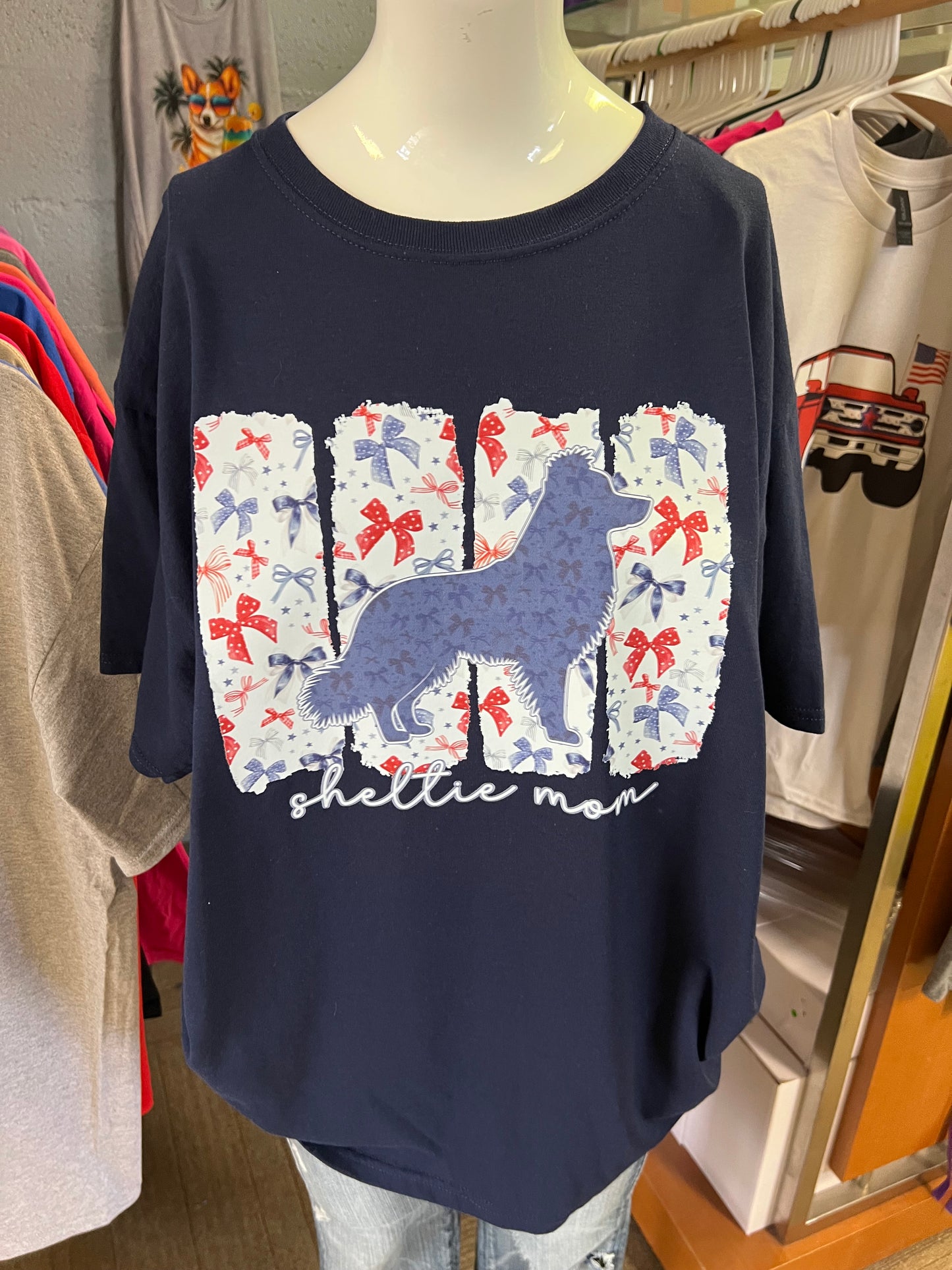 New Gilden unisex navy T-shirt dog