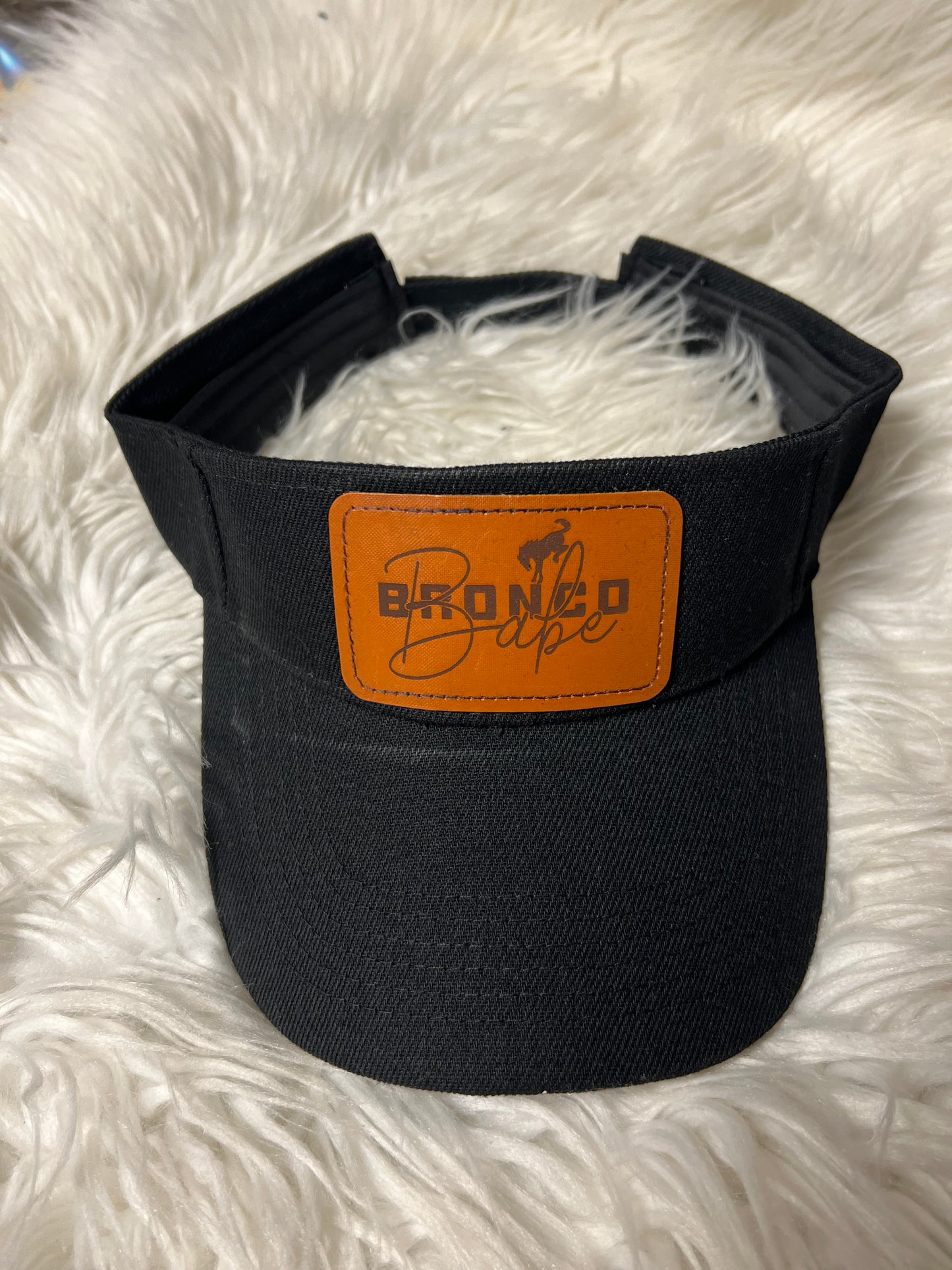 New visor hat, 4 x 4 vehicle