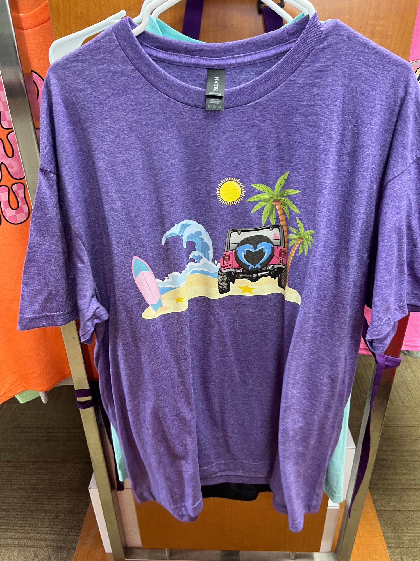 Ready to ship out Gilden soft style extra large T-shirt