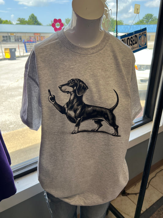 New  unisex T-shirt dashhound flipping off