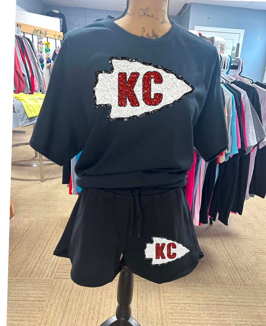 New unisex top and shorts set
