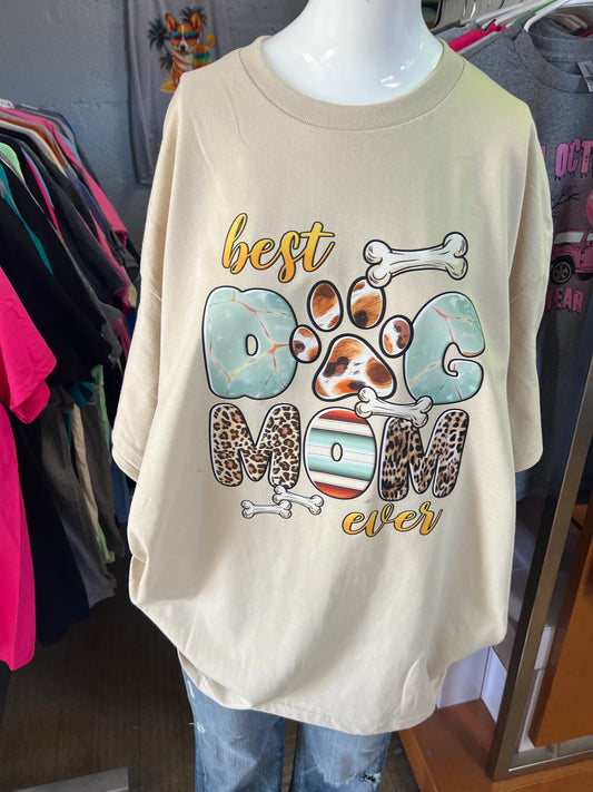 New  unisex T-shirt dog mom