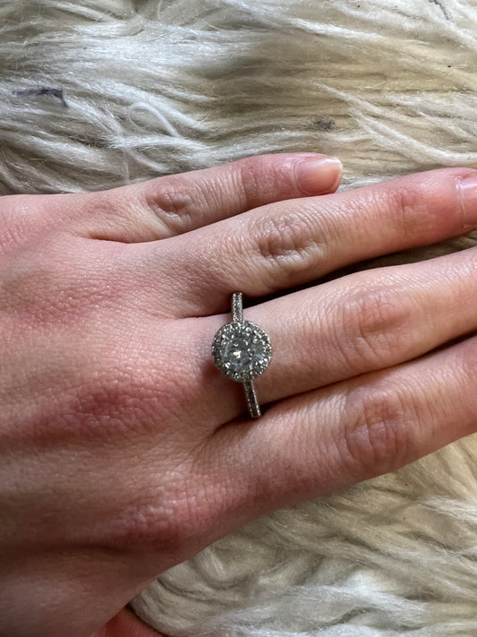 Brand new ring size 10