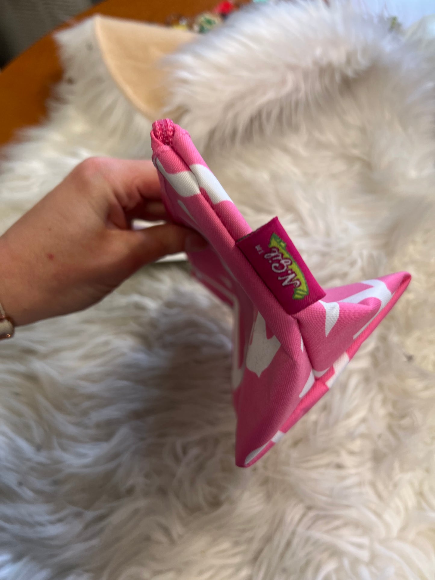 Brand new zipper bag pink anchors