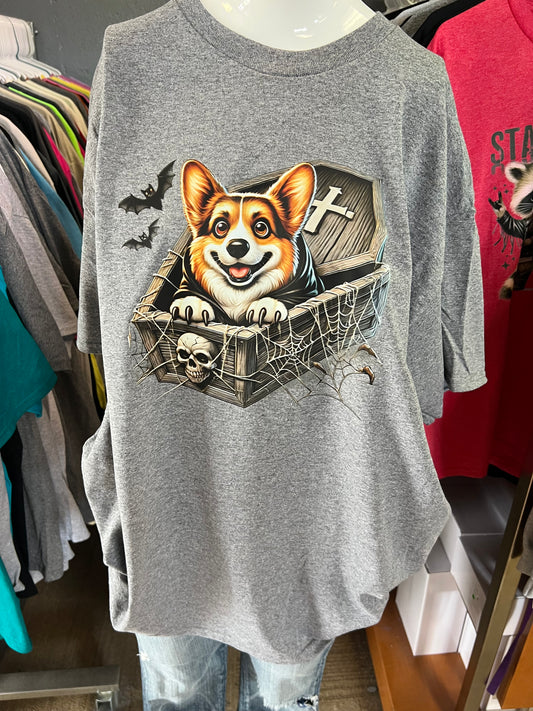 New  unisex T-shirt corgi halloween.
