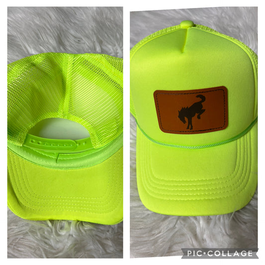 New hat 4 x 4, neon green  bucking horse