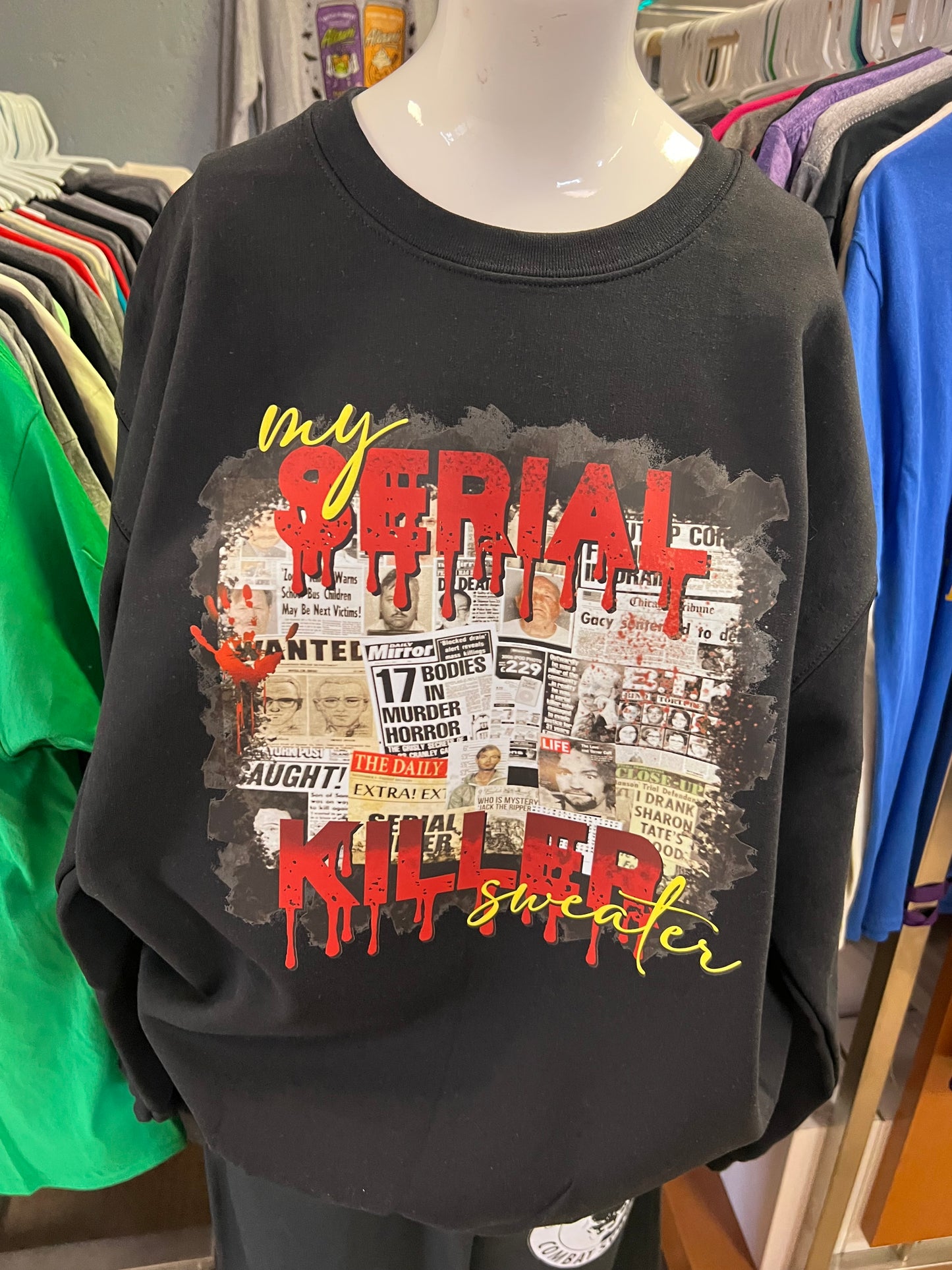 New crewneck sweatshirt or hoodie of the week  black