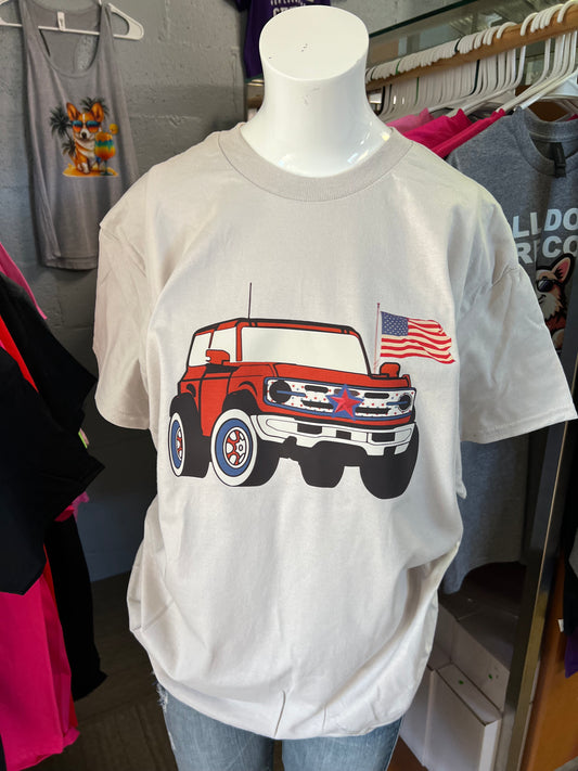 Brand new unisex T-shirt  patriotic 4 x 4