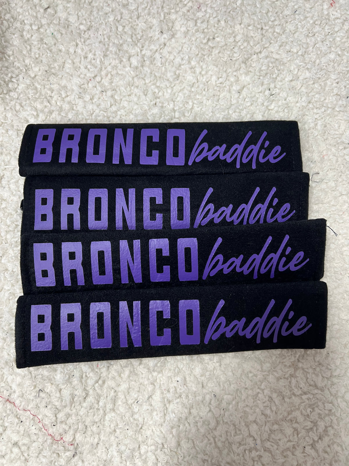 New seatbelt 2 sets (4 pieces) purple