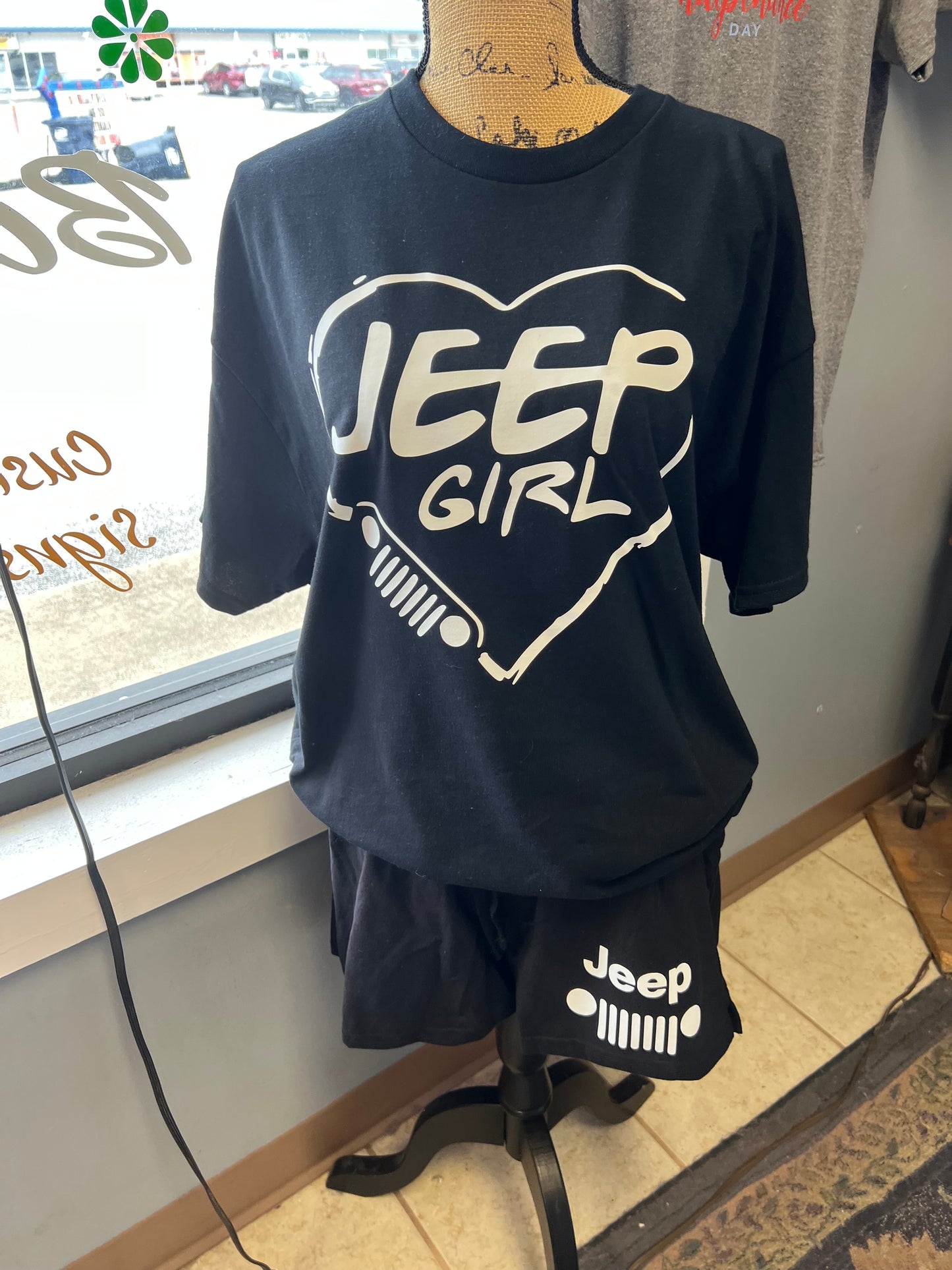 New unisex top and shorts set white