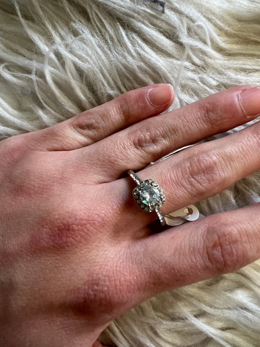 Brand new ring size 10