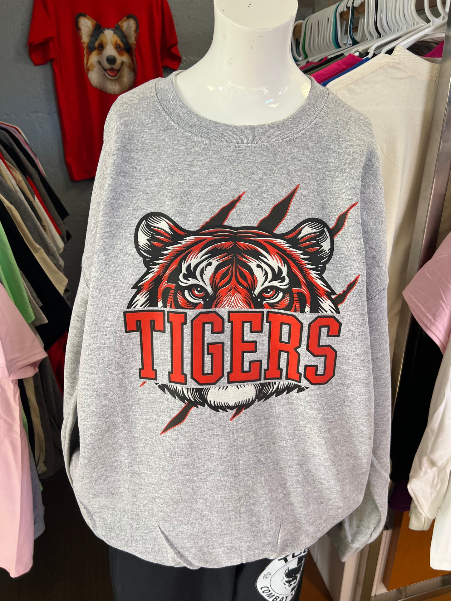 New unisex tigers