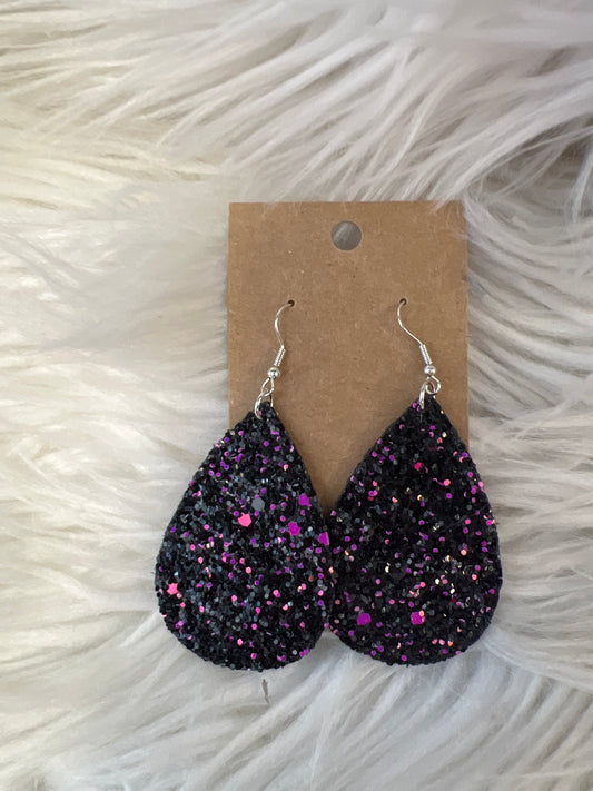 New faux leather  glitter earring