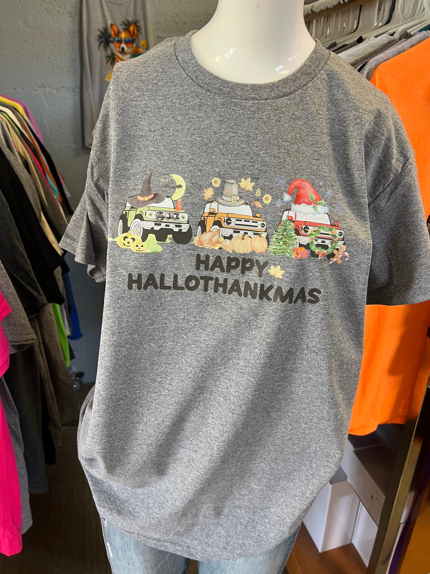 New  unisex T-shirt 4 x 4 Halloween Thanksgiving, Christmas, all in one design