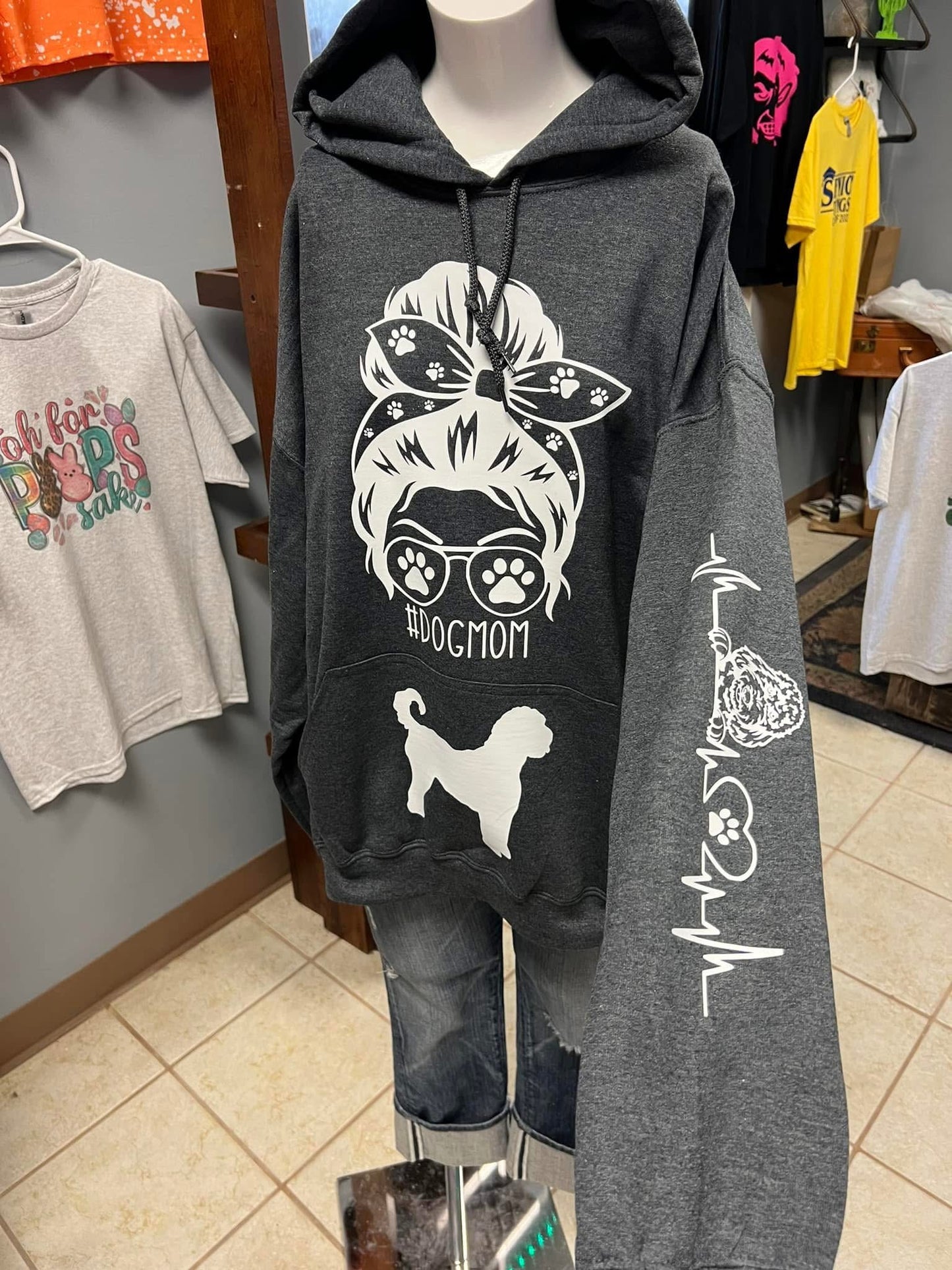 New unisex dog mom