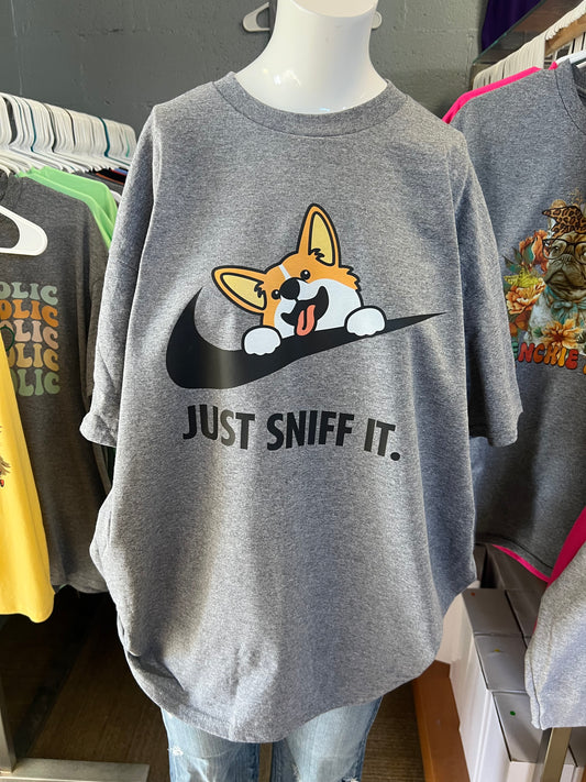 New unisex short sleeve Gilden corgi shirt