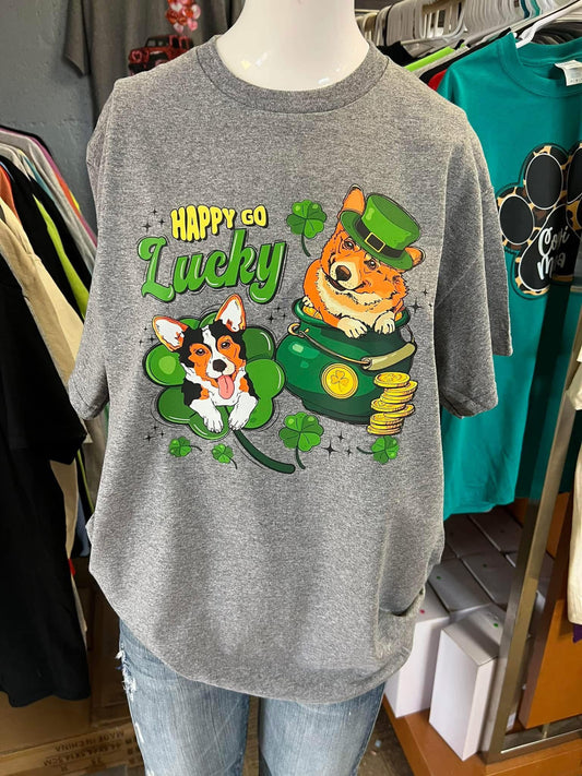 Gilden unisex St. Patrickās Day corgi T-shirt