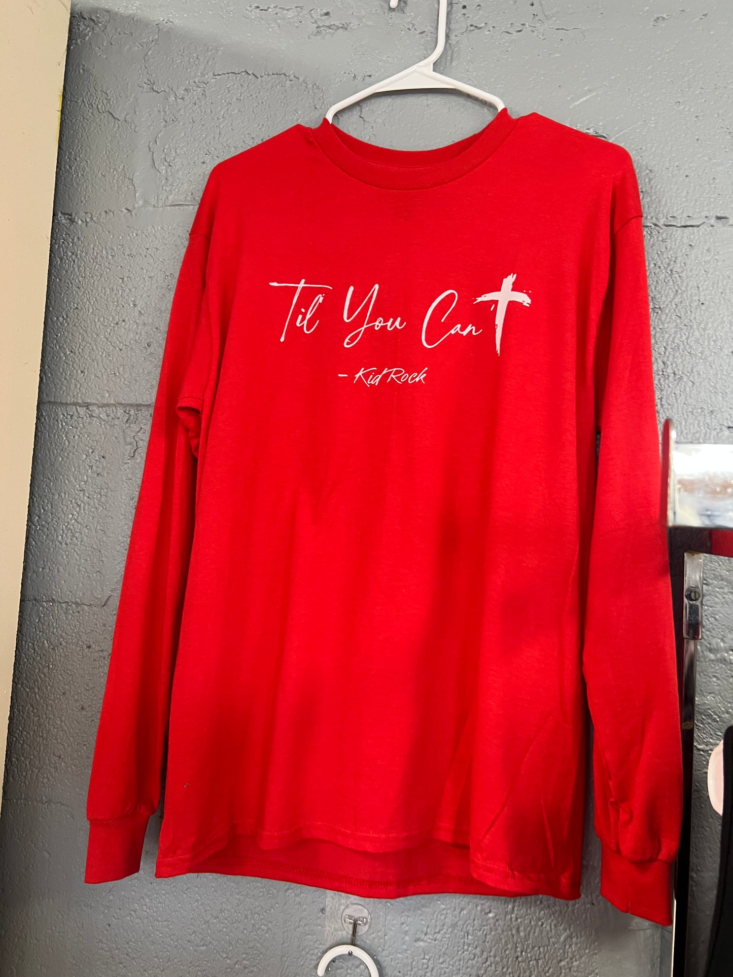 Ready to ship out Gildan medium long sleeve
