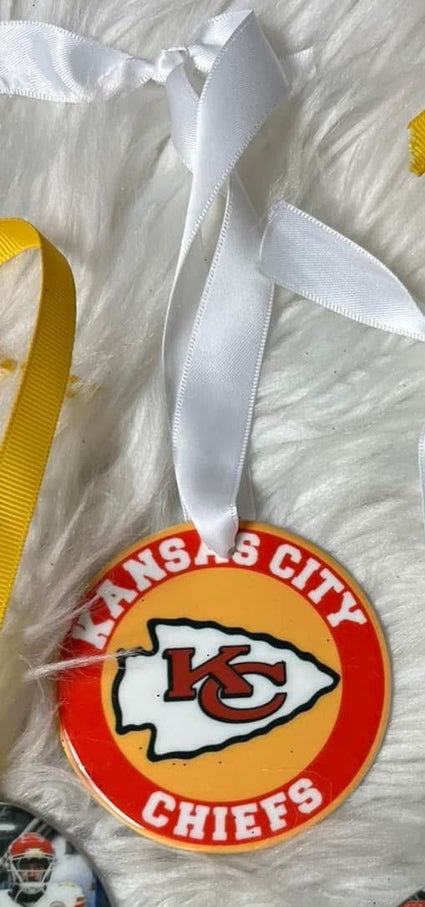 New Christmas ceramic ornament kc football