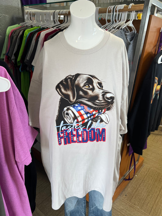 New unisex T-shirt freedom black lab for the July