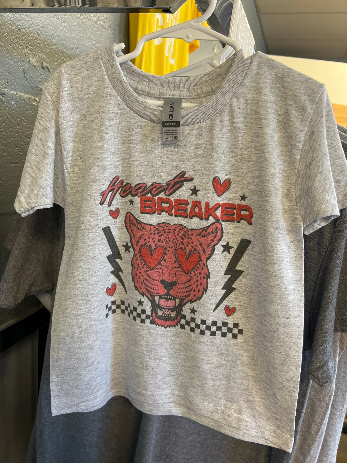 Extra small youth heartbreaker T-shirt
