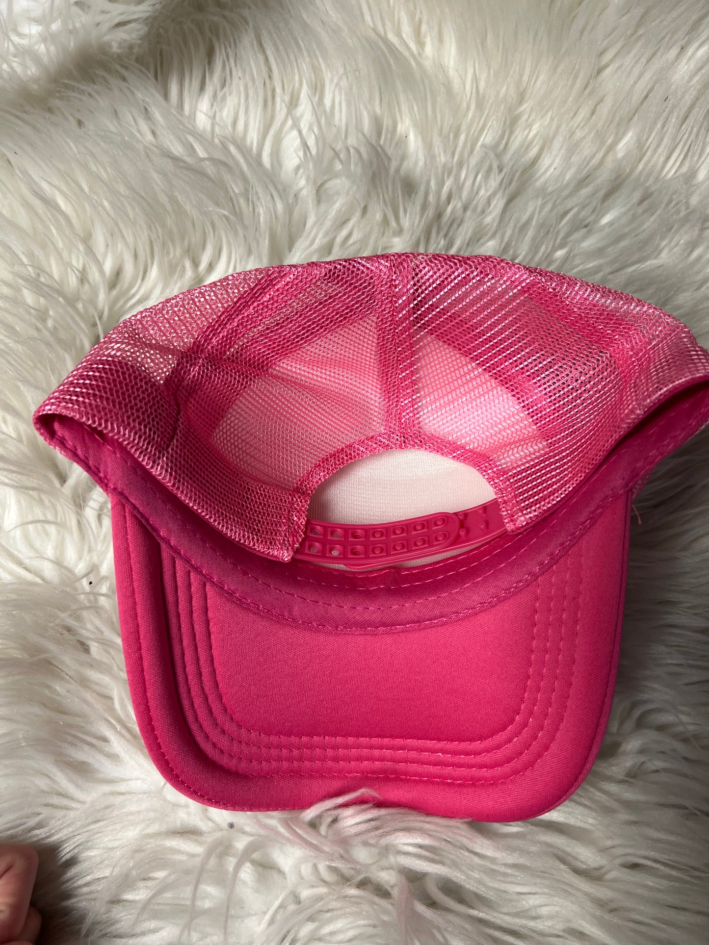 New hat pink beach