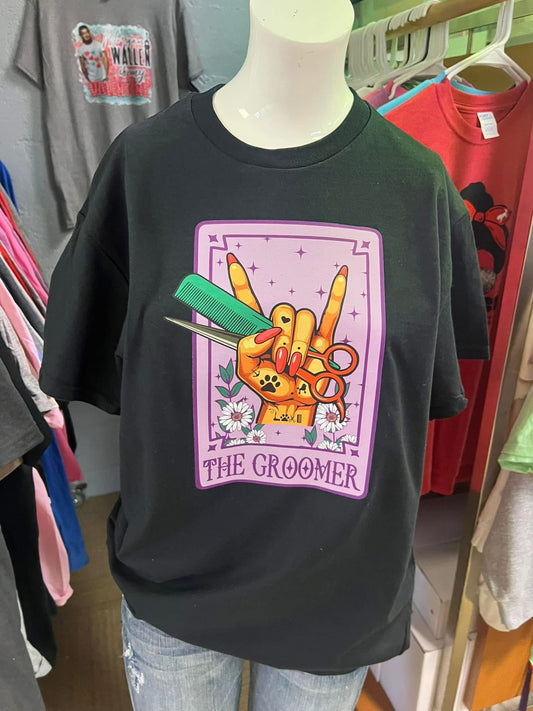 New Gilden unisex, short sleeve dog groomer T-shirt