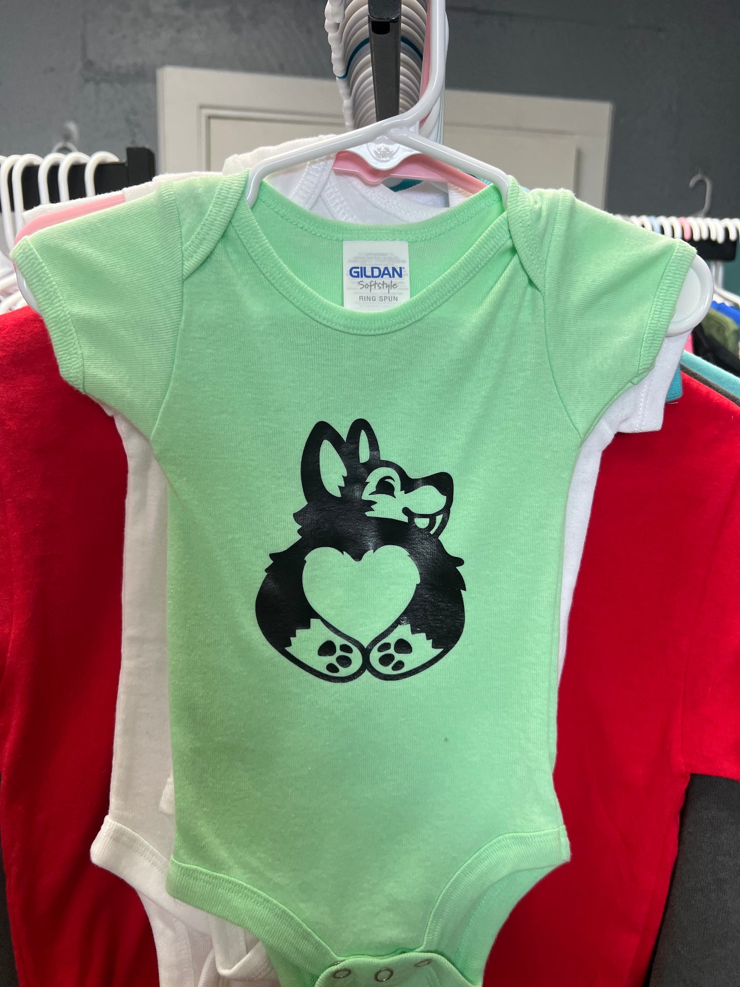 Ready to ship out onesie O to 3