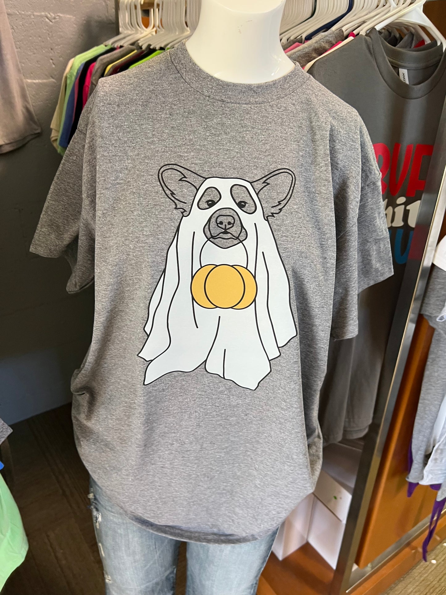 New  unisex T-shirt Halloween corgi ghost