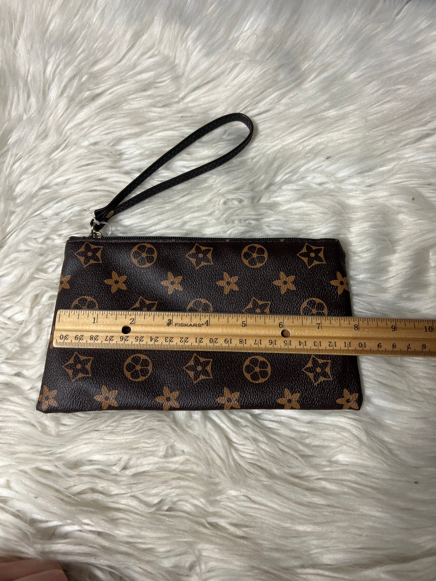 New Brown wristlet