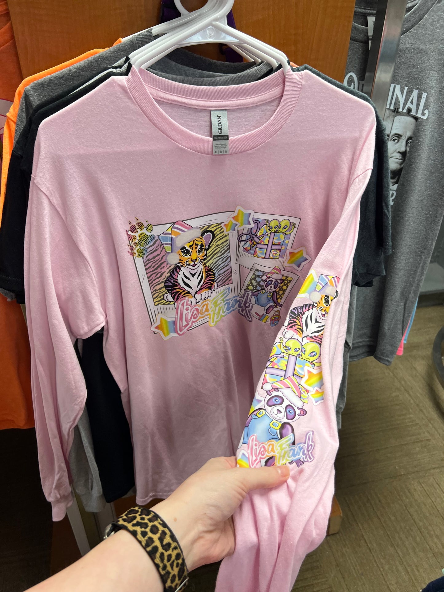New unisex clearance T-shirt medium