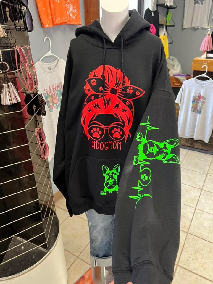 New unisex dog mom