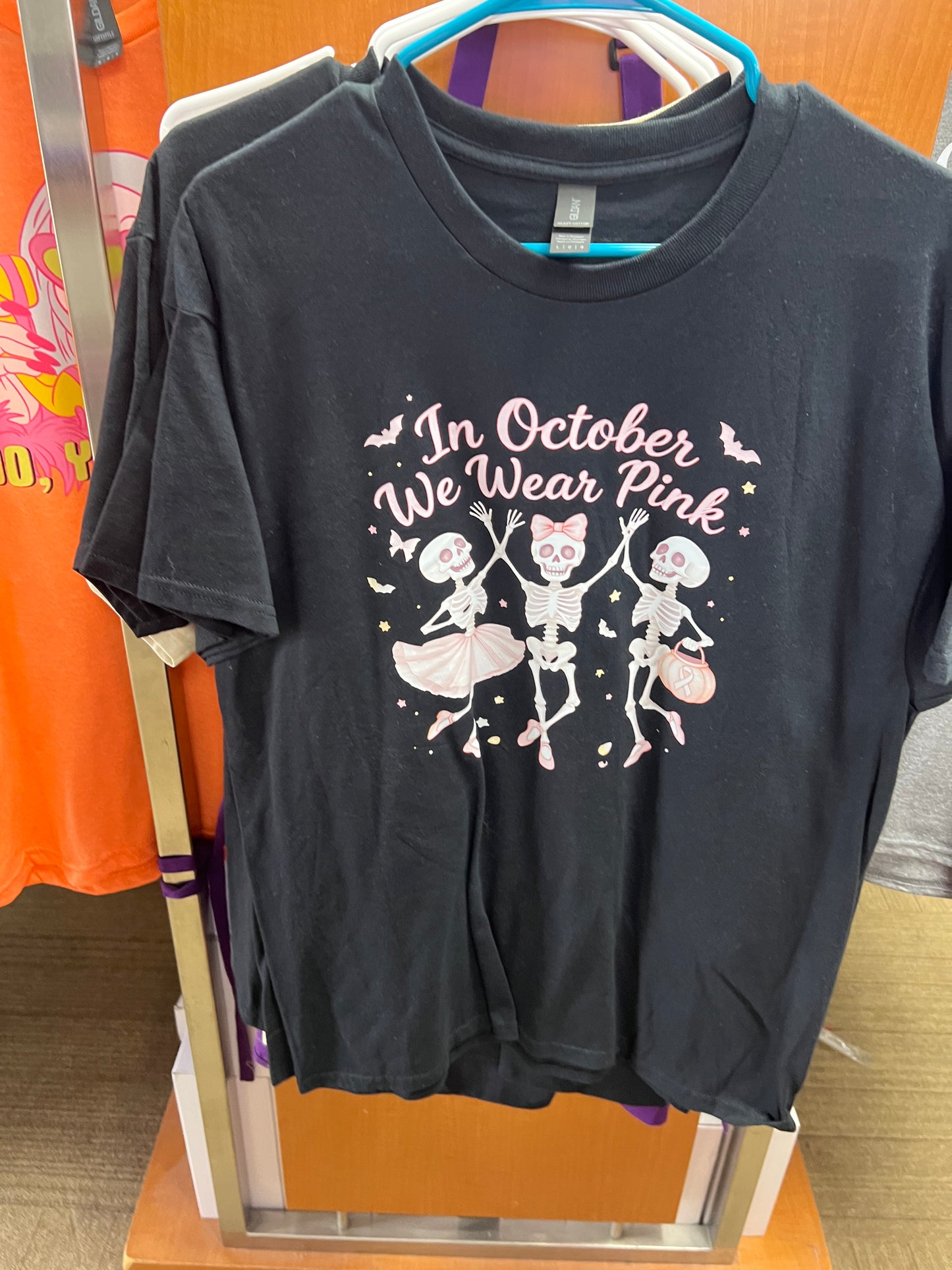 New unisex clearance T-shirt large