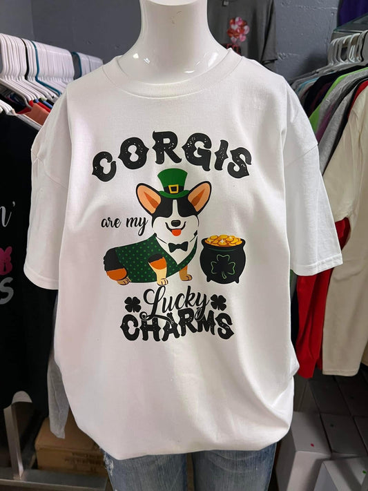 Gilden unisex St. Patrickās Day corgi T-shirt tri
