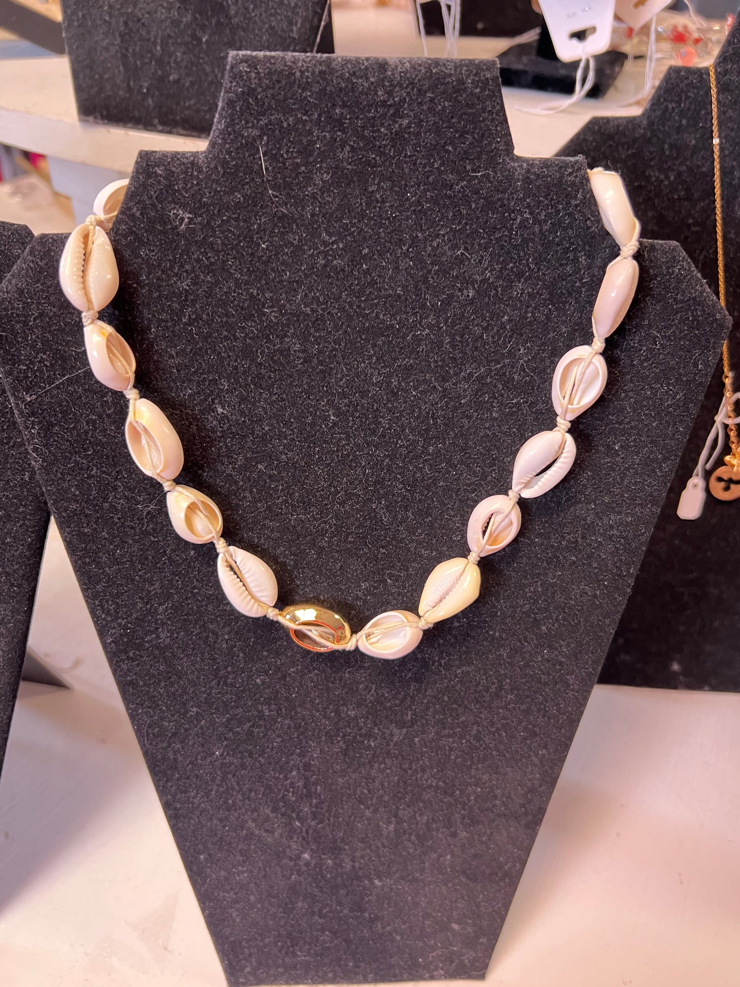 Brand new neck necklace
