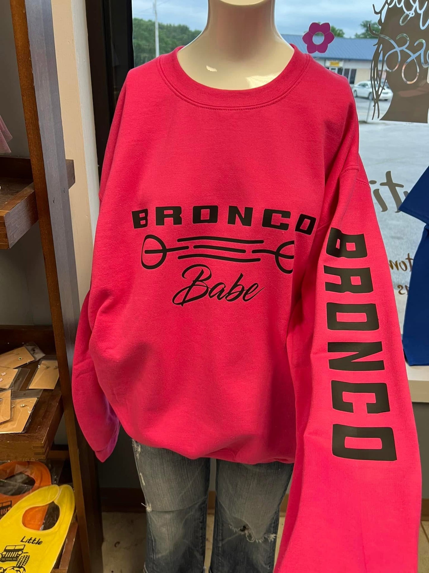 New unisex hot pink