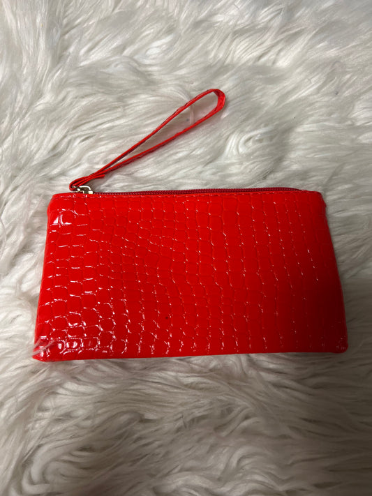 New red wristlet
