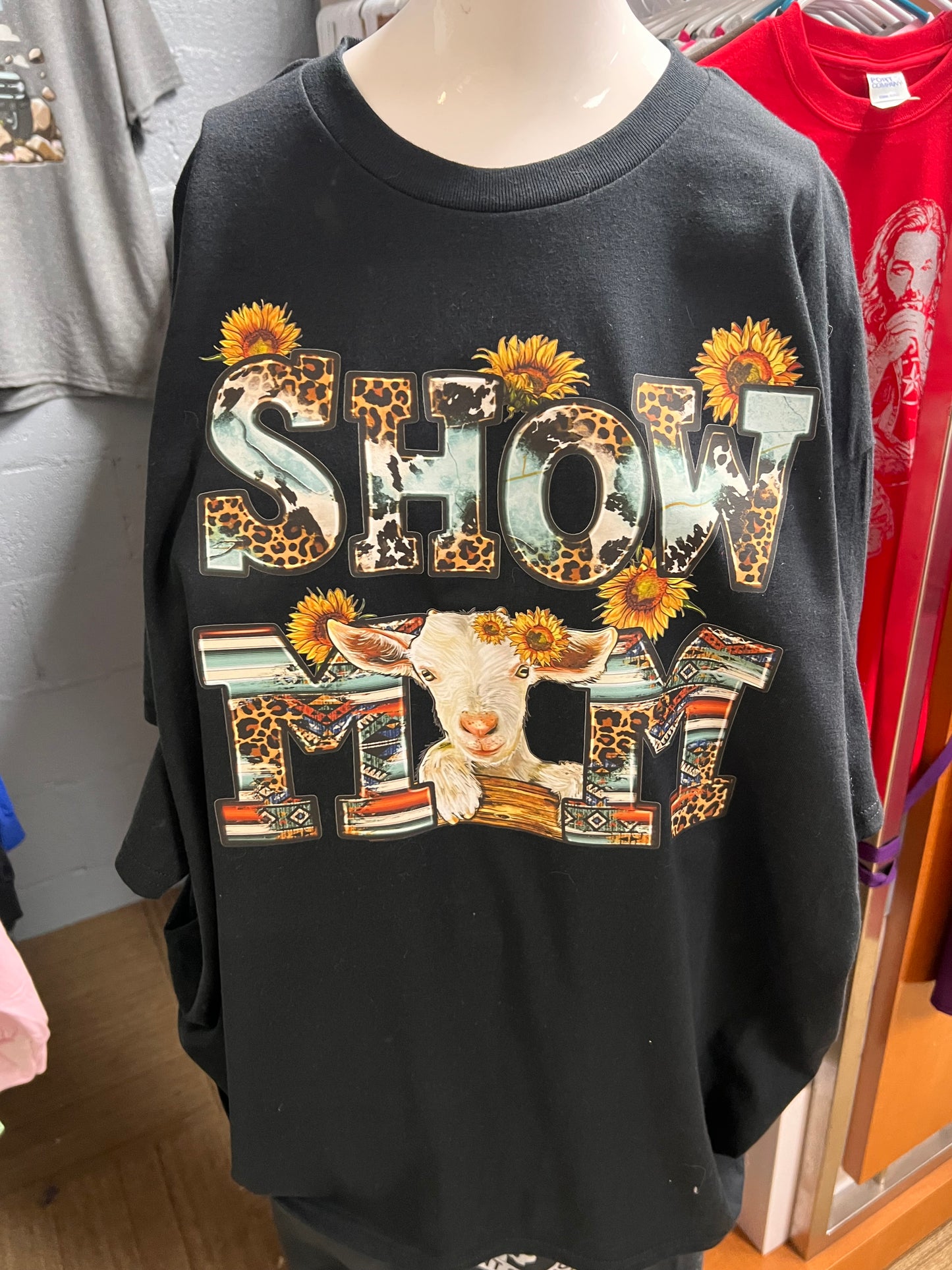 New unisex show goat mom