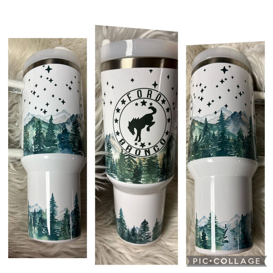 Brand new 40 ounce stainless steel Tumblr with handle  with plastic straw