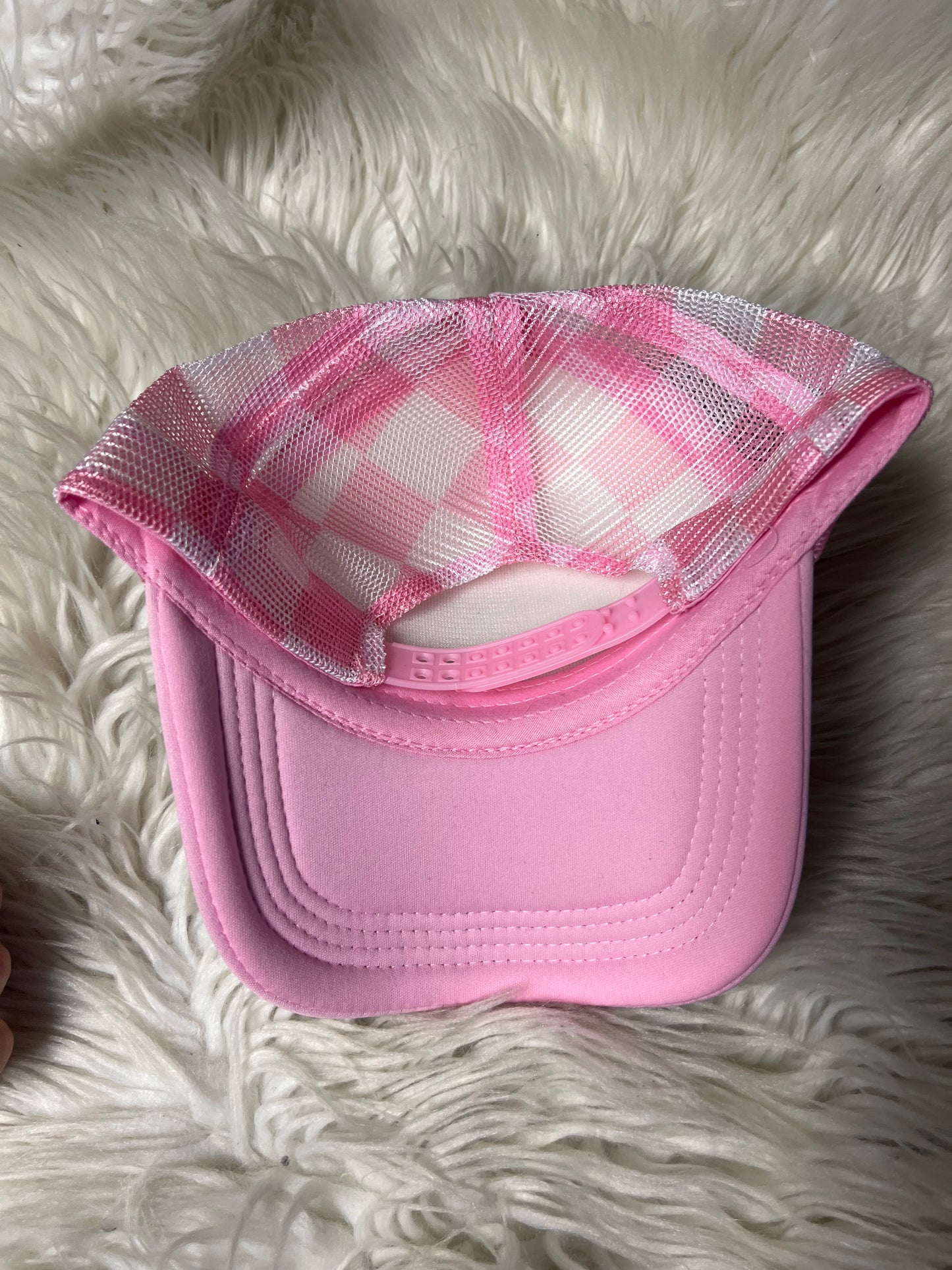 New hat pink beach