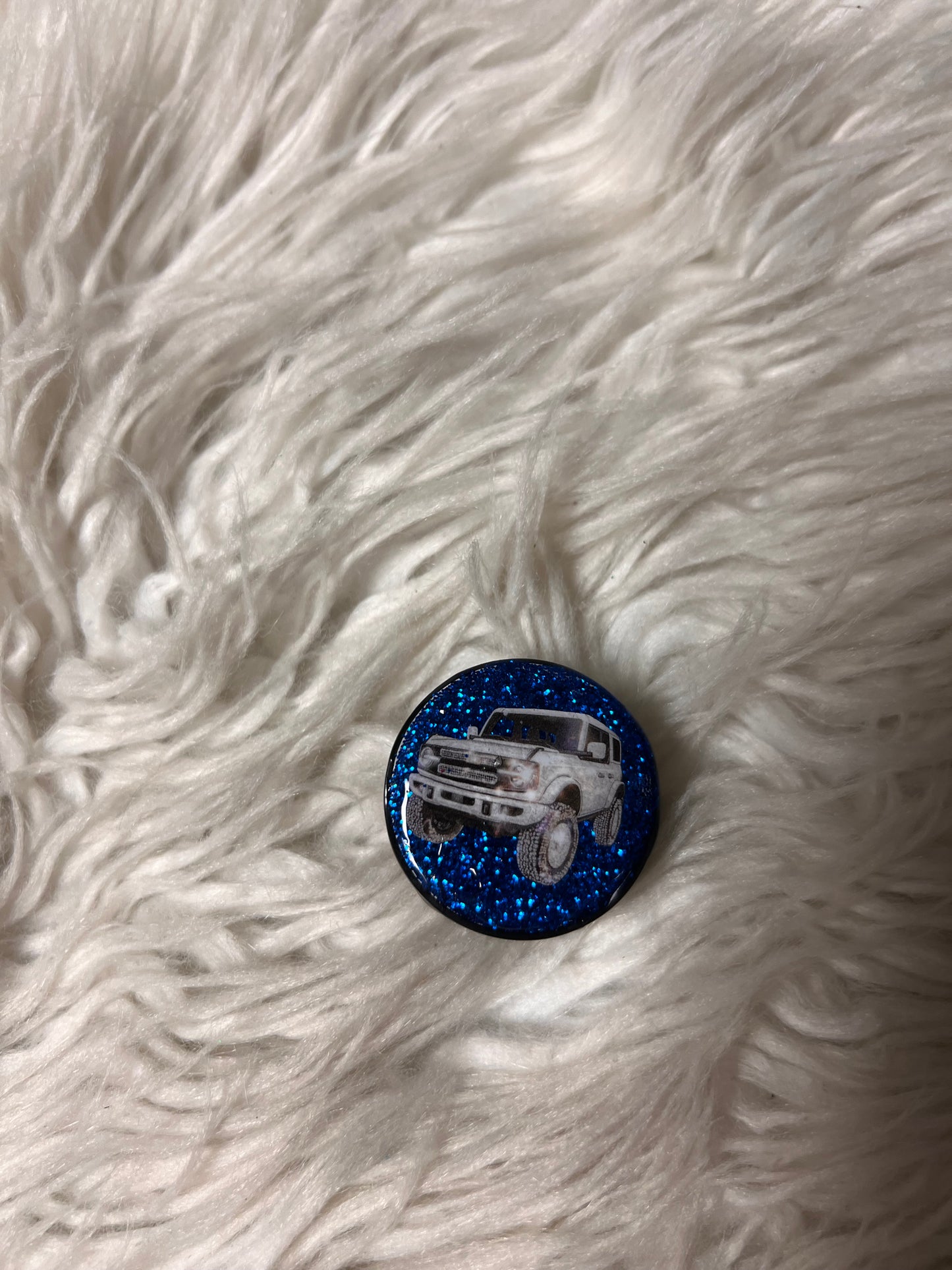 Resin covered pop socket blue