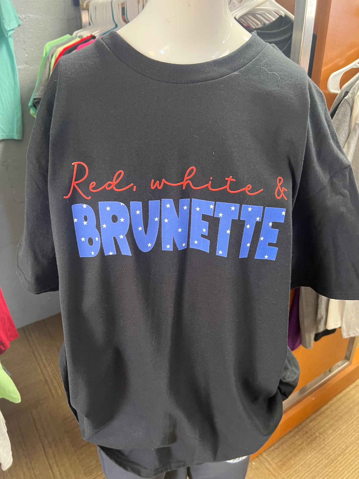New unisex USA red white brunette ￼