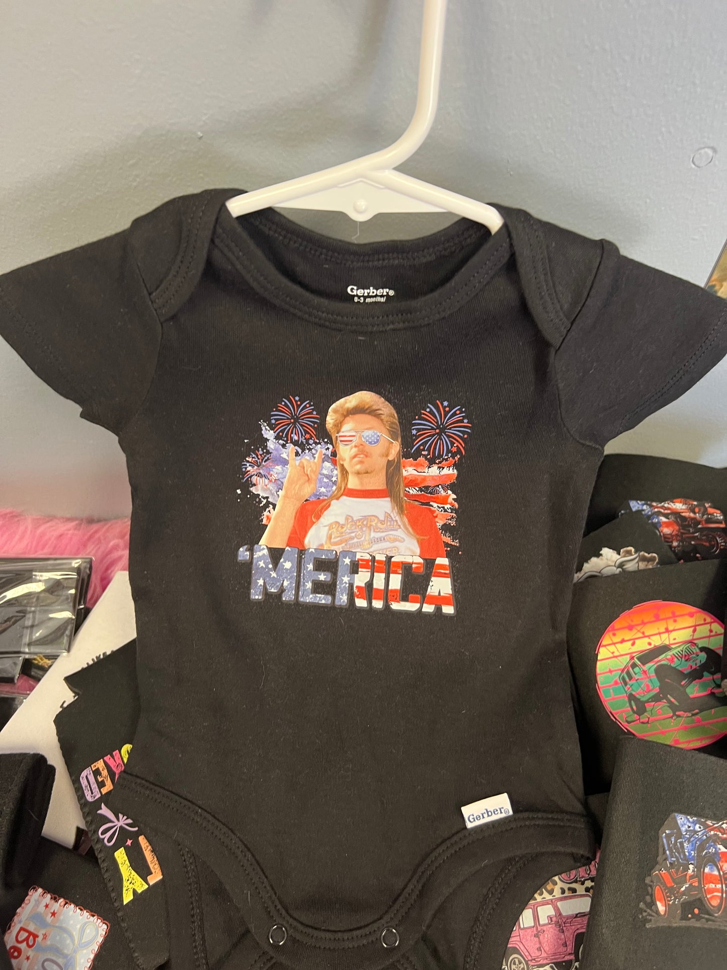 Ready to ship out onesie o to 3 months