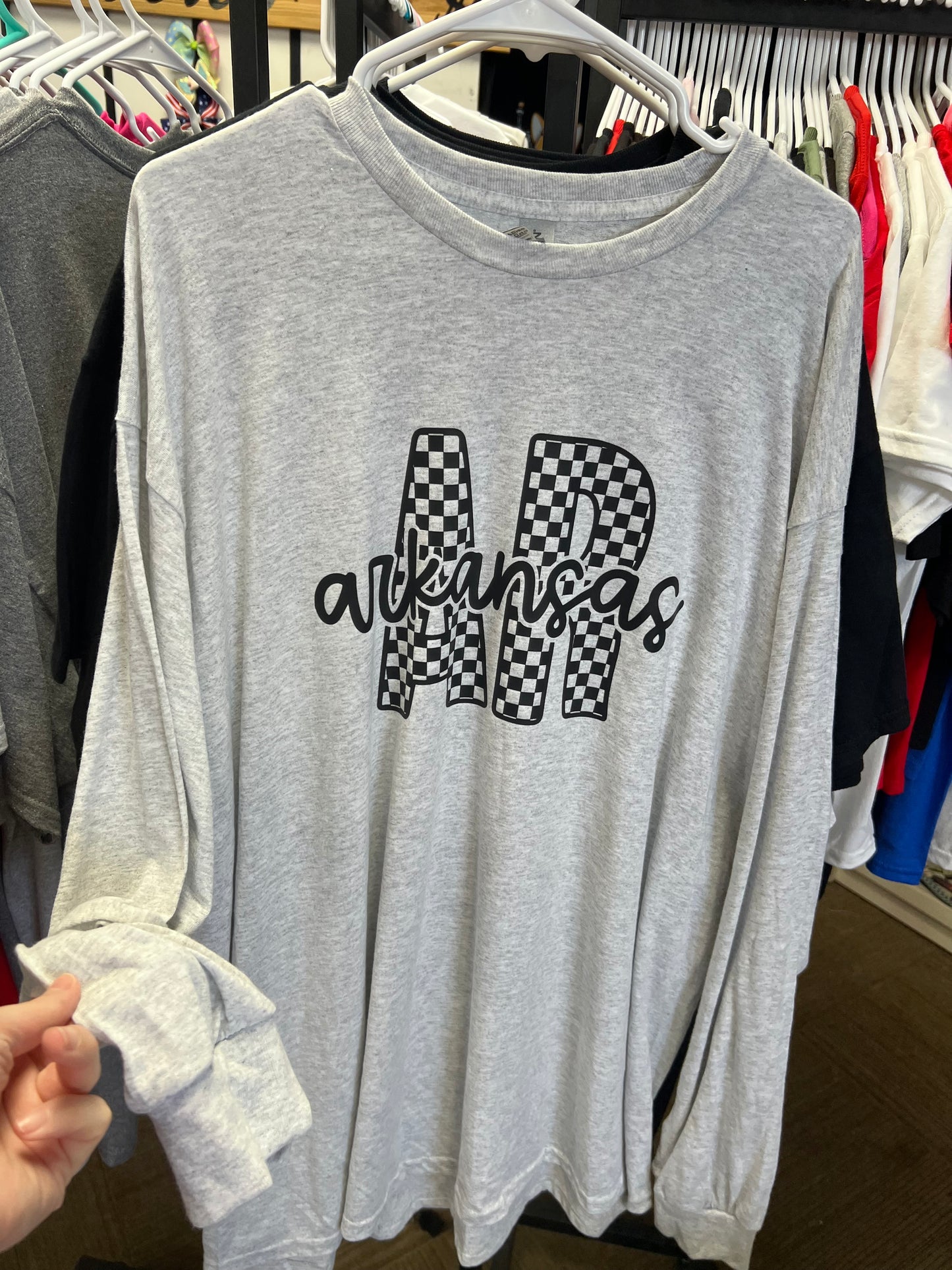 New ready to ship out Gilden size 2x  long sleeve