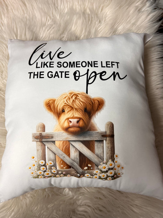 New pre-stuffed throw pillow 15.7 x 15.7 roughly Highland cow live like someone left the gate open ￼