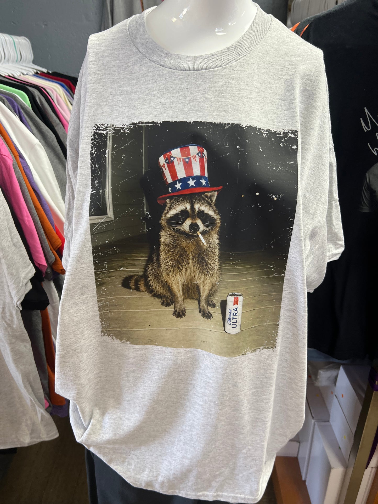 New unisex usa top