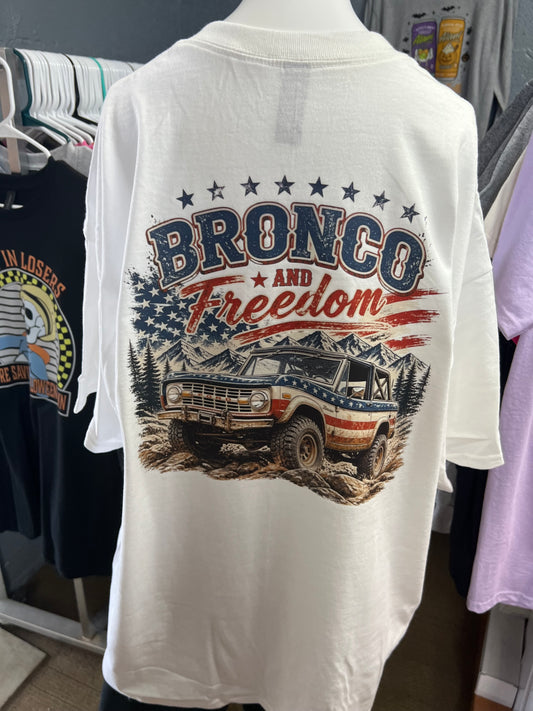 New unisex usa top design is on the back