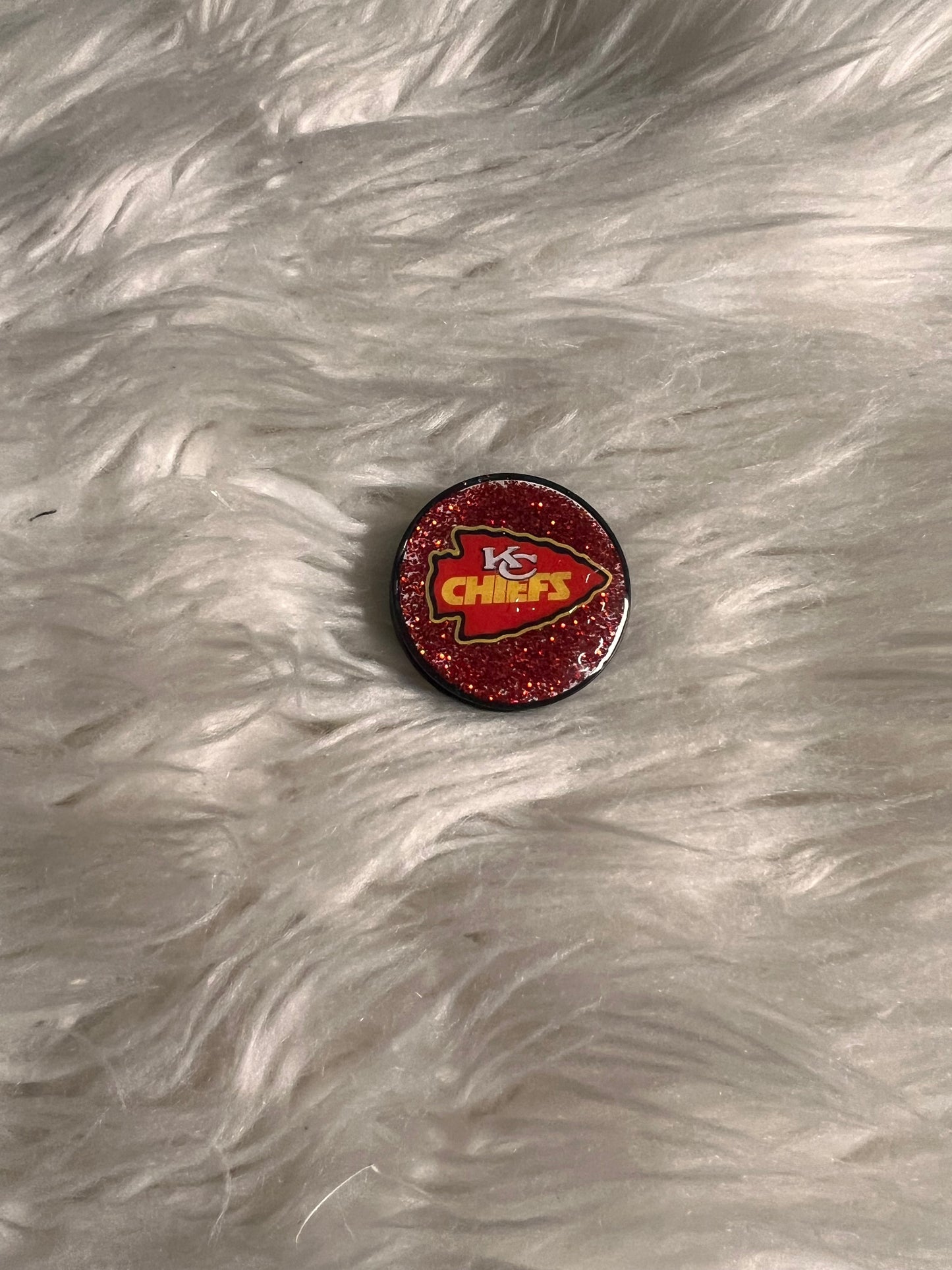 Resin covered pop socket