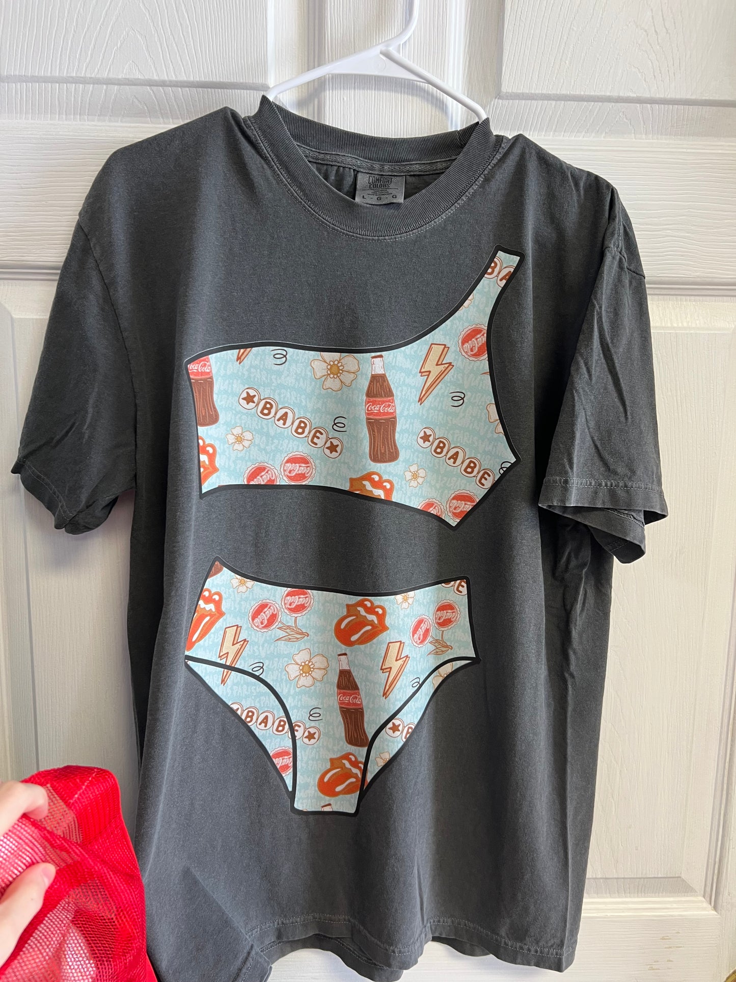 Ready to ship out comfort colors, size large bikini ￼