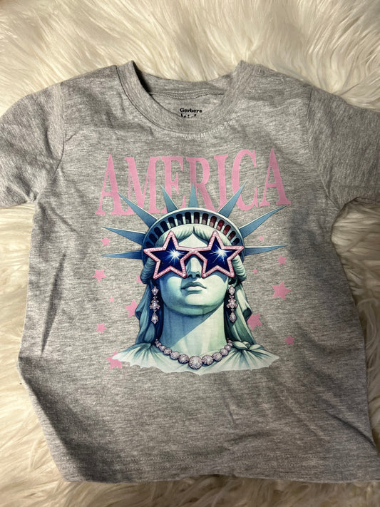 Toddler shirt ￼size 2t